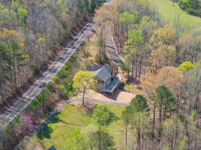 48 Old Pump Station Rd, Linden, TN 37096