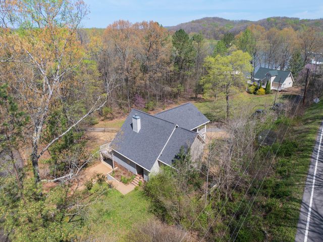 48 Old Pump Station Rd, Linden, TN 37096