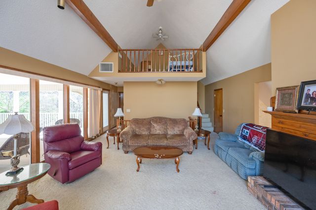 48 Old Pump Station Rd, Linden, TN 37096