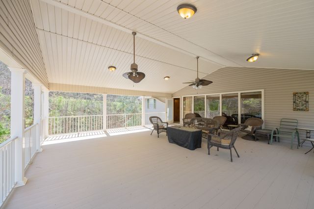 48 Old Pump Station Rd, Linden, TN 37096