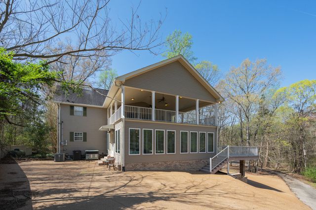 48 Old Pump Station Rd, Linden, TN 37096