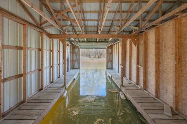 48 Old Pump Station Rd, Linden, TN 37096