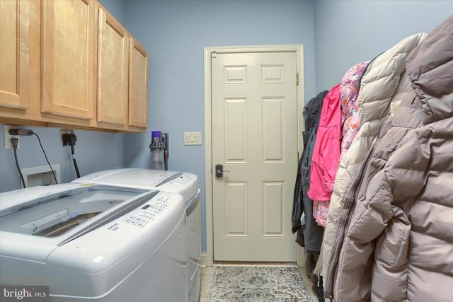 1720 SAWYER LN, Mechanicsburg, PA 17050