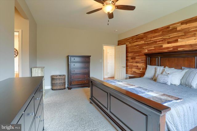 1720 SAWYER LN, Mechanicsburg, PA 17050