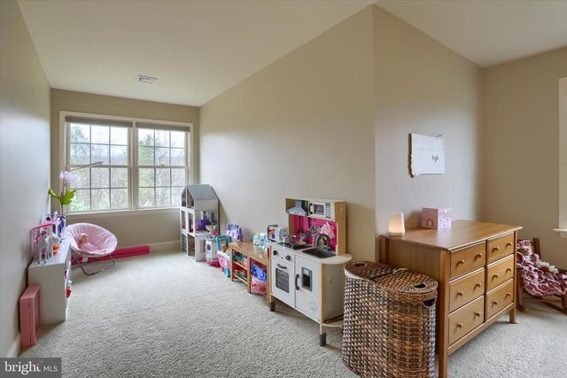 1720 SAWYER LN, Mechanicsburg, PA 17050