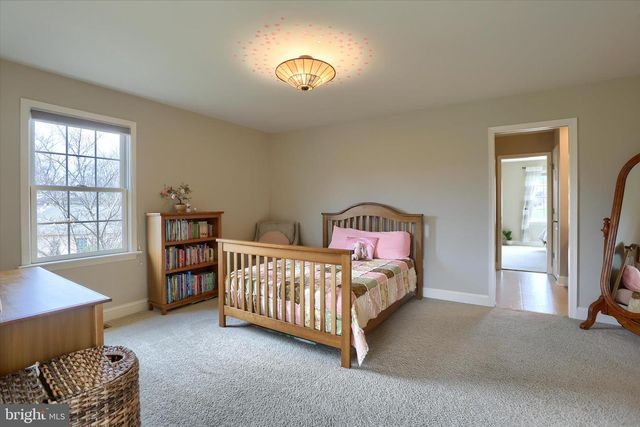 1720 SAWYER LN, Mechanicsburg, PA 17050