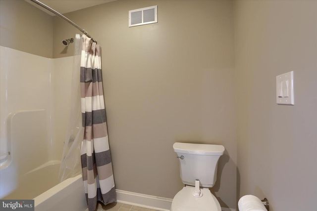 1720 SAWYER LN, Mechanicsburg, PA 17050