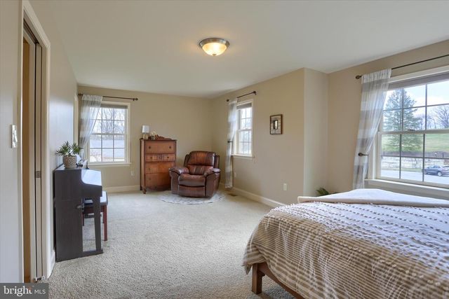 1720 SAWYER LN, Mechanicsburg, PA 17050