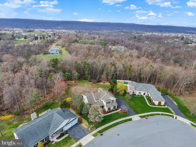 1720 SAWYER LN, Mechanicsburg, PA 17050