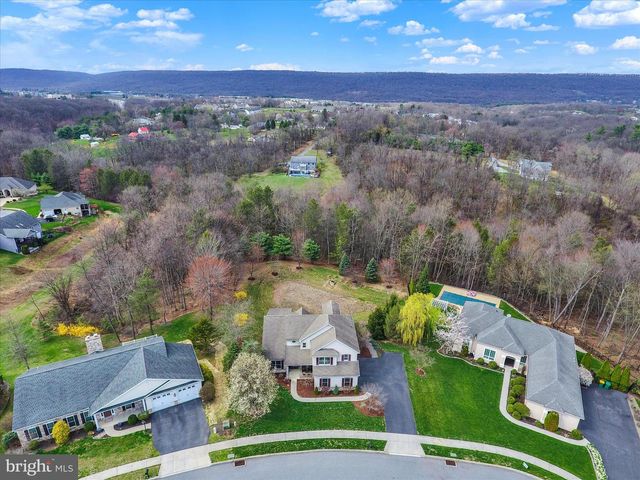 1720 SAWYER LN, Mechanicsburg, PA 17050