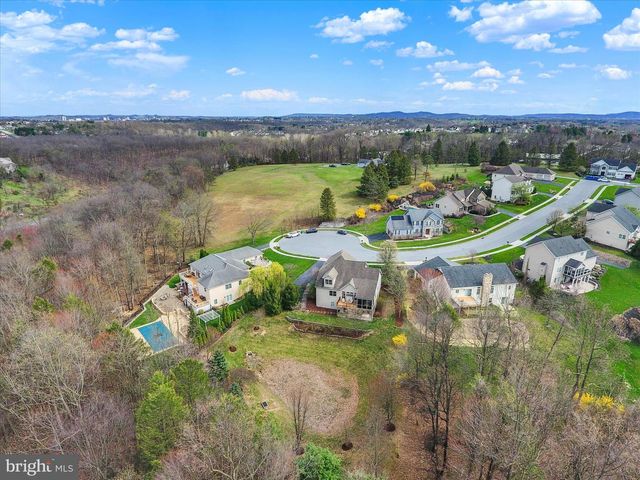 1720 SAWYER LN, Mechanicsburg, PA 17050
