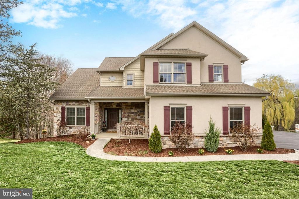 1720 SAWYER LN, Mechanicsburg, PA 17050