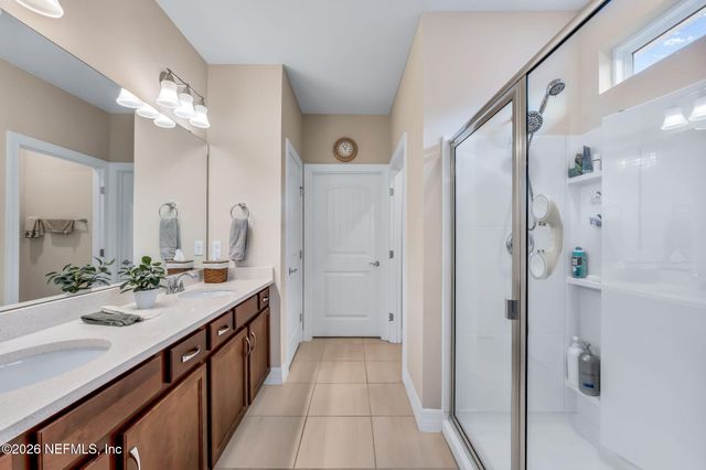11140 CITY FRONT Drive, Jacksonville, FL 32256