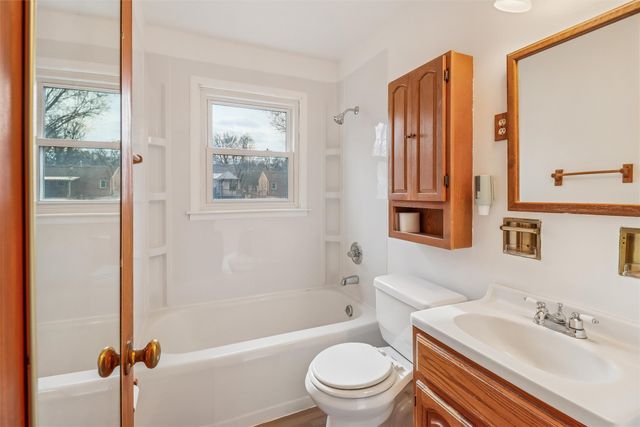 3112 Sheridan Avenue, Des Moines, IA 50310