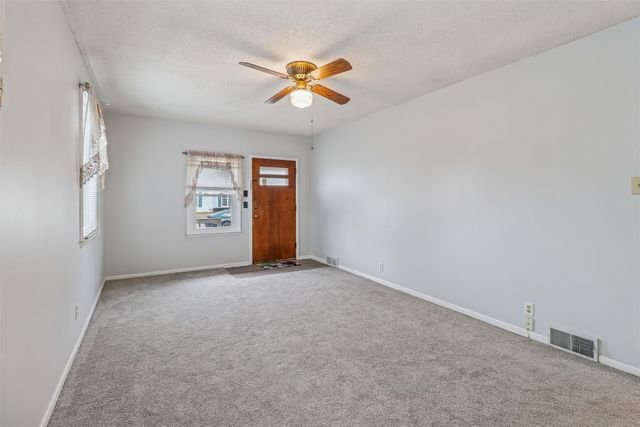 3112 Sheridan Avenue, Des Moines, IA 50310