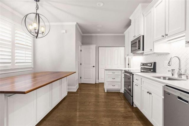 925 Sunny Meadows Lane, Marietta, GA 30062