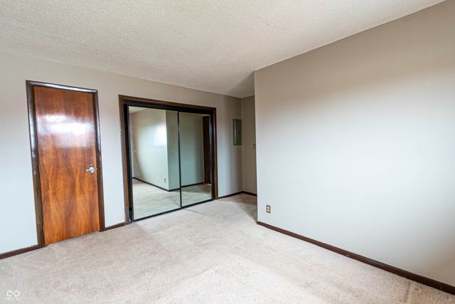 8342 Paso Del Norte Court, Indianapolis, IN 46227