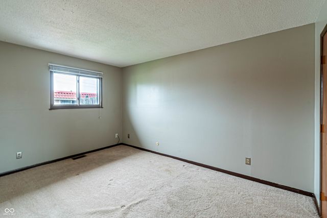 8342 Paso Del Norte Court, Indianapolis, IN 46227
