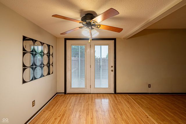 8342 Paso Del Norte Court, Indianapolis, IN 46227