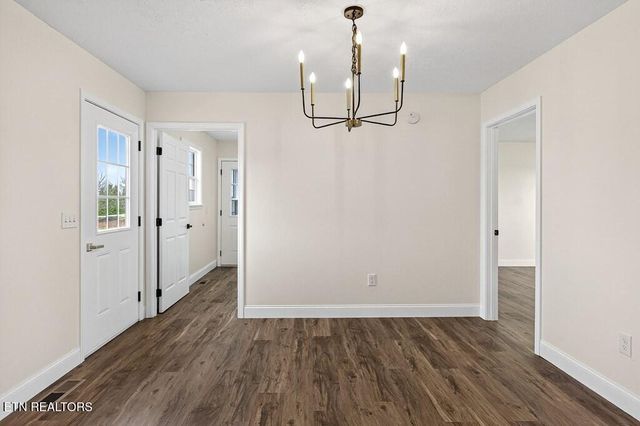 498 LOW GAP ROAD Rd, Sparta, TN 38583