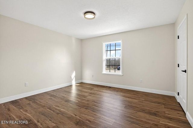 498 LOW GAP ROAD Rd, Sparta, TN 38583