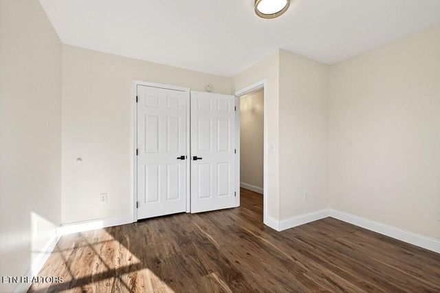 498 LOW GAP ROAD Rd, Sparta, TN 38583