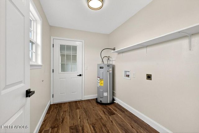 498 LOW GAP ROAD Rd, Sparta, TN 38583