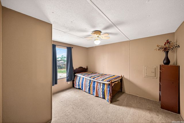 147 County Road 6841, Lytle, TX 78052