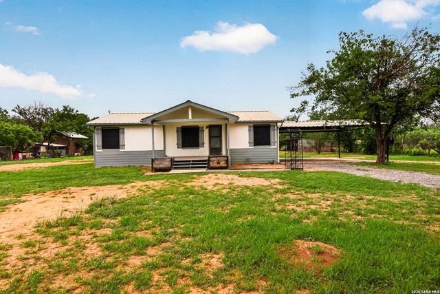 147 County Road 6841, Lytle, TX 78052