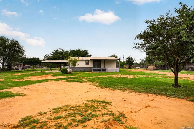 147 County Road 6841, Lytle, TX 78052