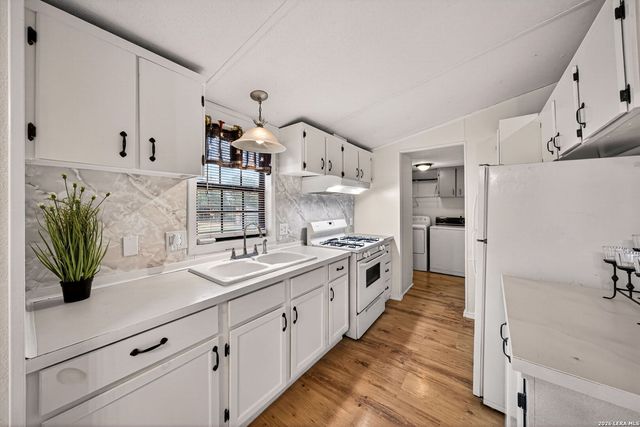 147 County Road 6841, Lytle, TX 78052