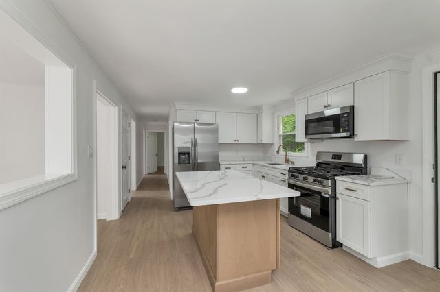 34 Hollings Road, Webster, NH 03303