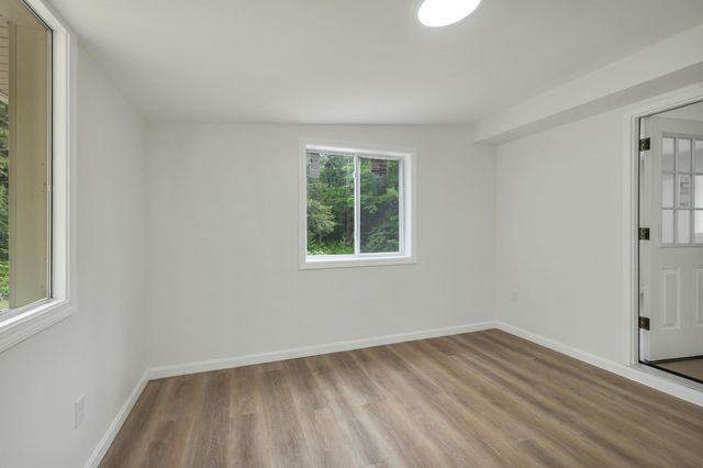 34 Hollings Road, Webster, NH 03303