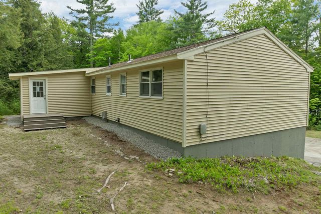 34 Hollings Road, Webster, NH 03303