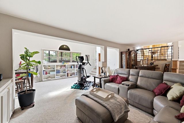 2445 Haverford Road, Columbus, OH 43220