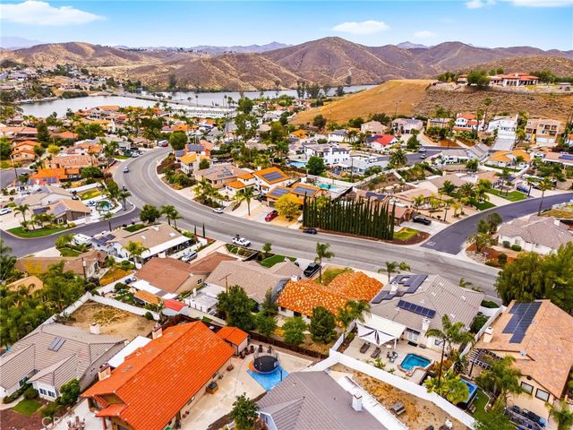 29101 Vacation, Canyon Lake, CA 92587