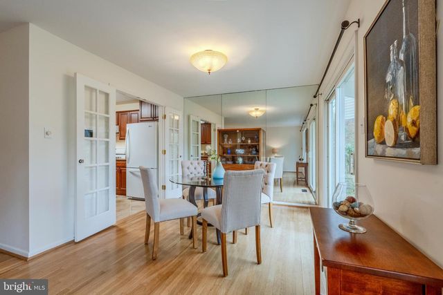 8717 HIGDON DR, Vienna, VA 22182