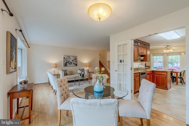 8717 HIGDON DR, Vienna, VA 22182