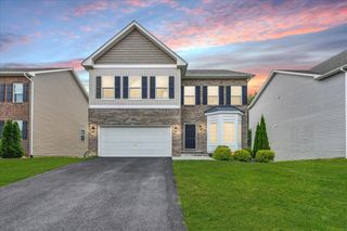 8356 Leighburn DR, Roanoke, VA 24019