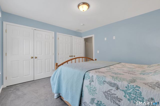 19 Brighton Park Way 19, Bloomfield, CT 06002