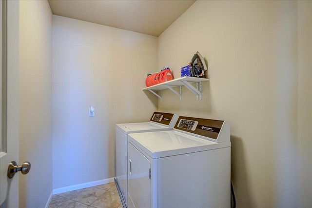 490 Wynnwood Drive, Verona, WI 53593