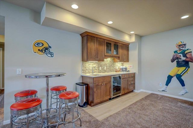 490 Wynnwood Drive, Verona, WI 53593