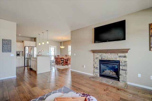 490 Wynnwood Drive, Verona, WI 53593