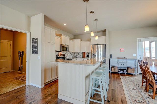 490 Wynnwood Drive, Verona, WI 53593