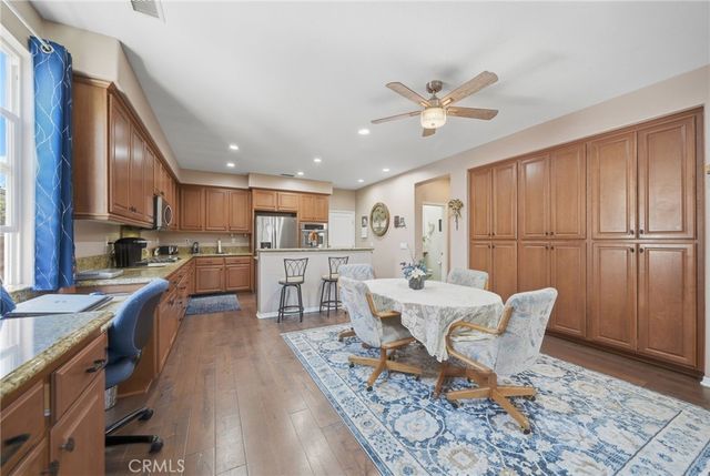 28382 Beacon Bay Circle, Menifee, CA 92585