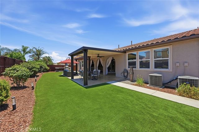 28382 Beacon Bay Circle, Menifee, CA 92585
