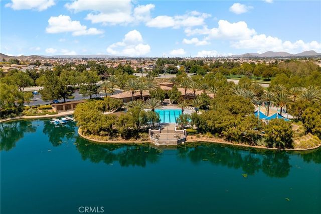 28382 Beacon Bay Circle, Menifee, CA 92585