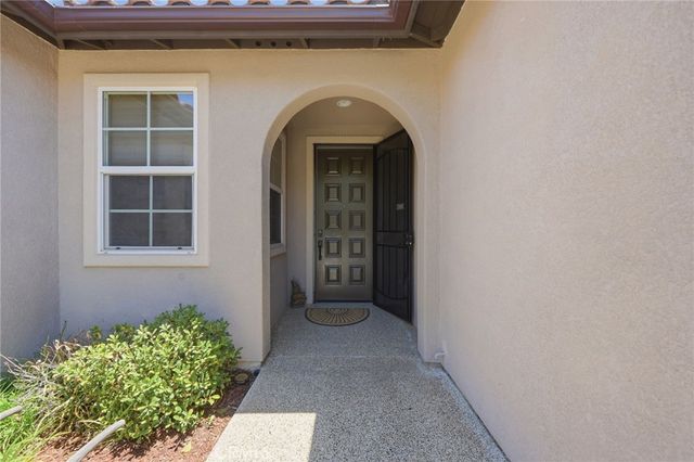 28382 Beacon Bay Circle, Menifee, CA 92585