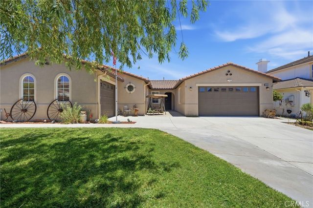 28382 Beacon Bay Circle, Menifee, CA 92585
