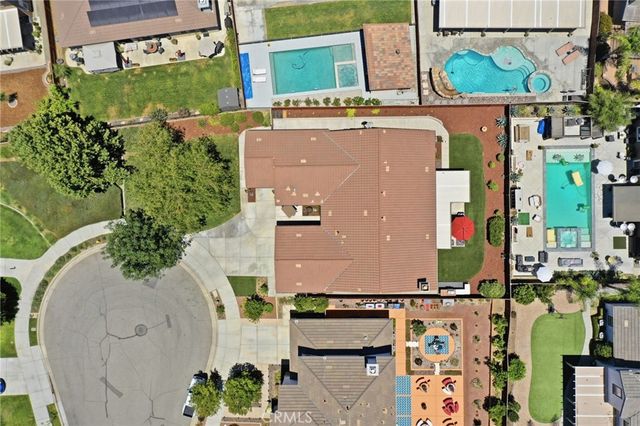 28382 Beacon Bay Circle, Menifee, CA 92585